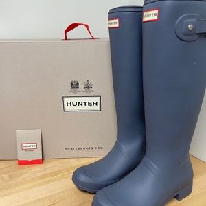 Women's HUNTER Original Tour Tall Boots size 8 in Mineral Blue Color